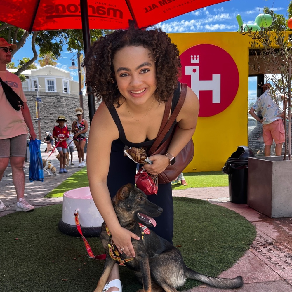 Meet your Posher, Sahar